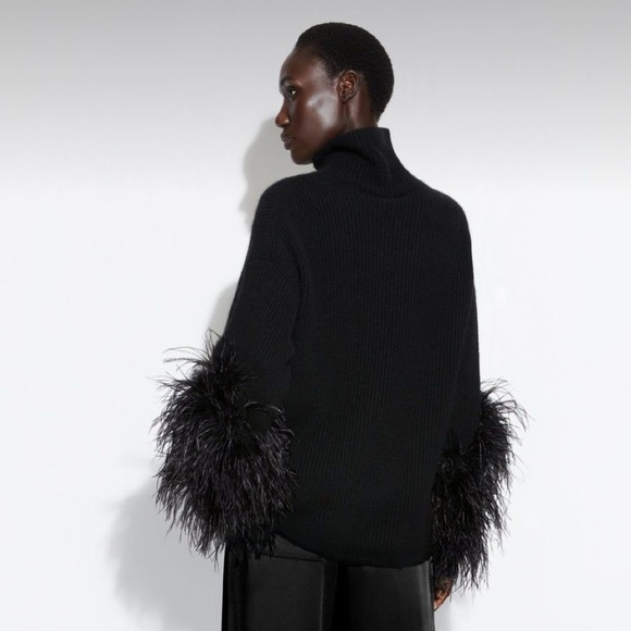 GORGEOUS ANIYE BY SWEATER WITH FAUX FUR STYLISH CUFFS PART WOOL/ALPACA - NWOT - Picture 2 of 10